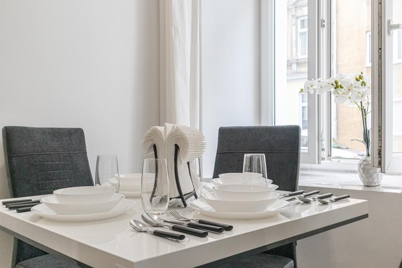 Homelike 2BR apt. Reumannpl. -perfect f. Longstays Wien Exteriör bild