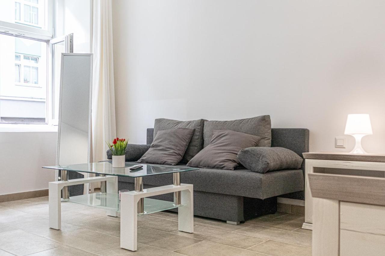 Homelike 2BR apt. Reumannpl. -perfect f. Longstays Wien Exteriör bild